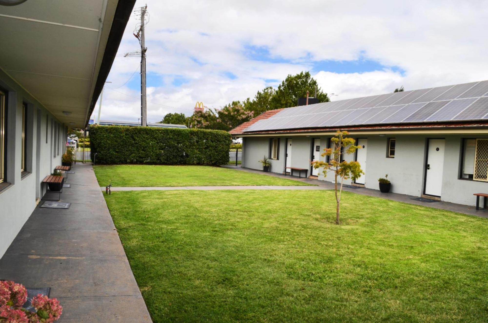 Bathurst Motor Inn Exterior photo
